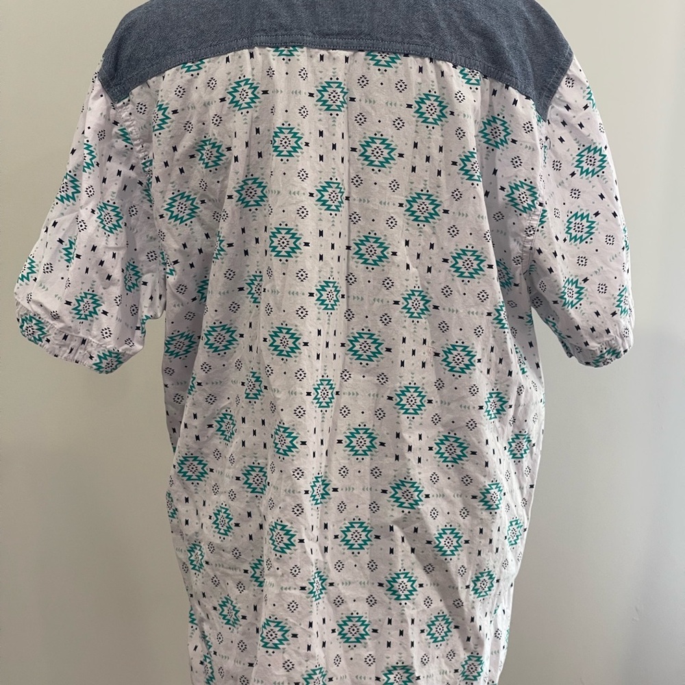 Tranquility & Mayhem XL Men's Patterned Short Sleeve Button Down Shirt 143 - Picture 4 of 7